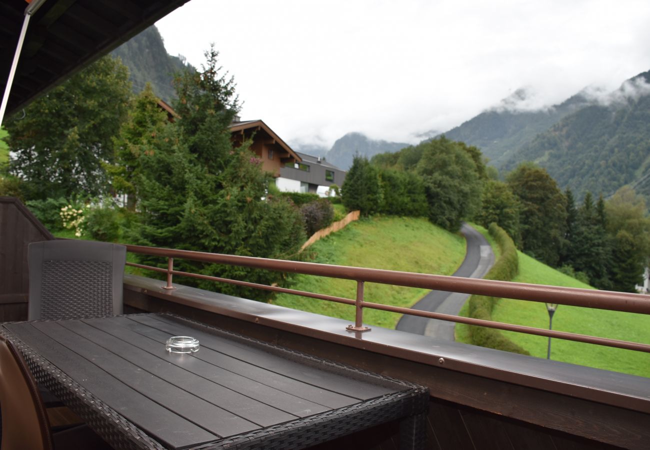 Ferienwohnung in Kaprun - Apartment Karen - great view of the glacier