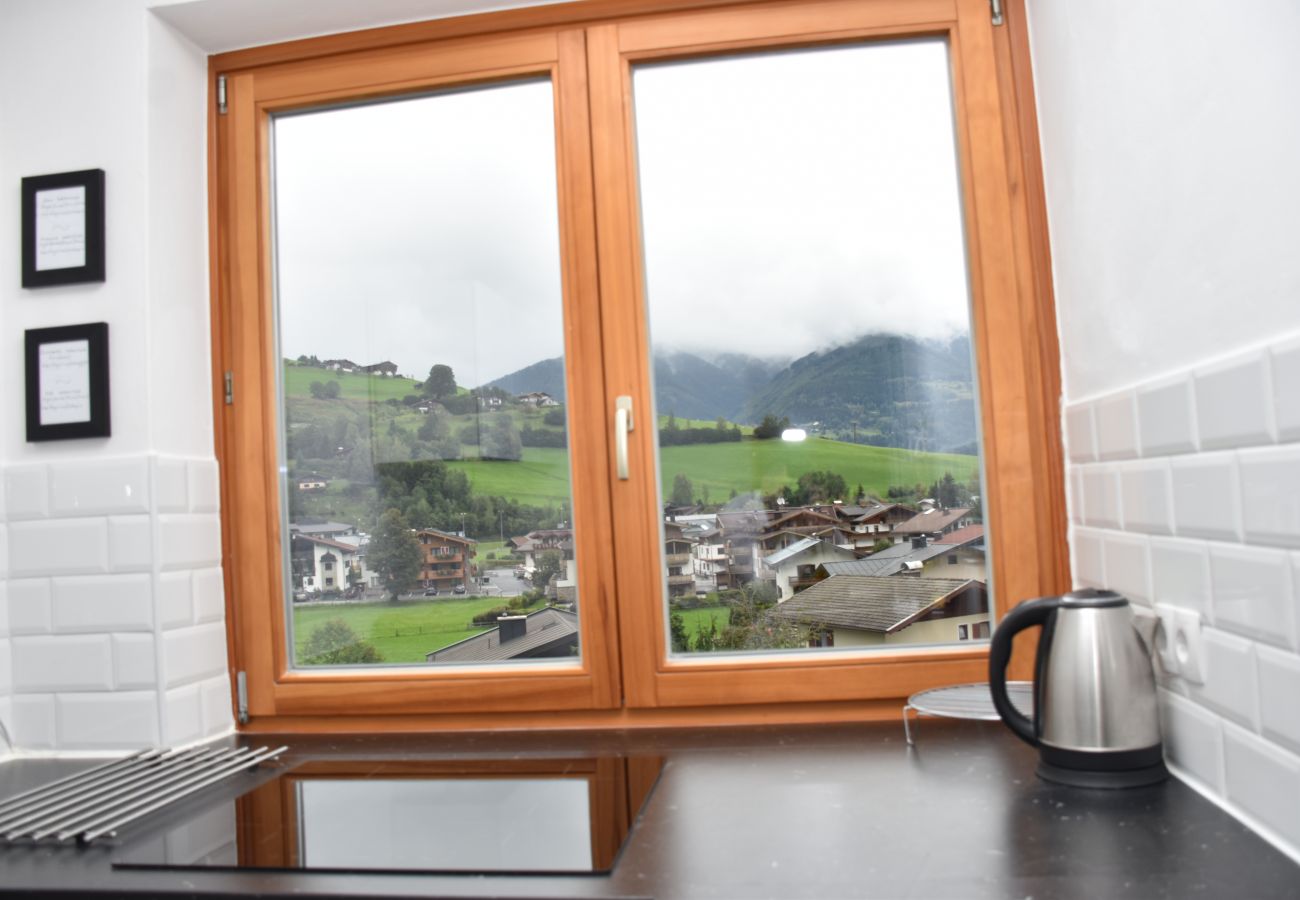 Ferienwohnung in Kaprun - Apartment Karen - great view of the glacier