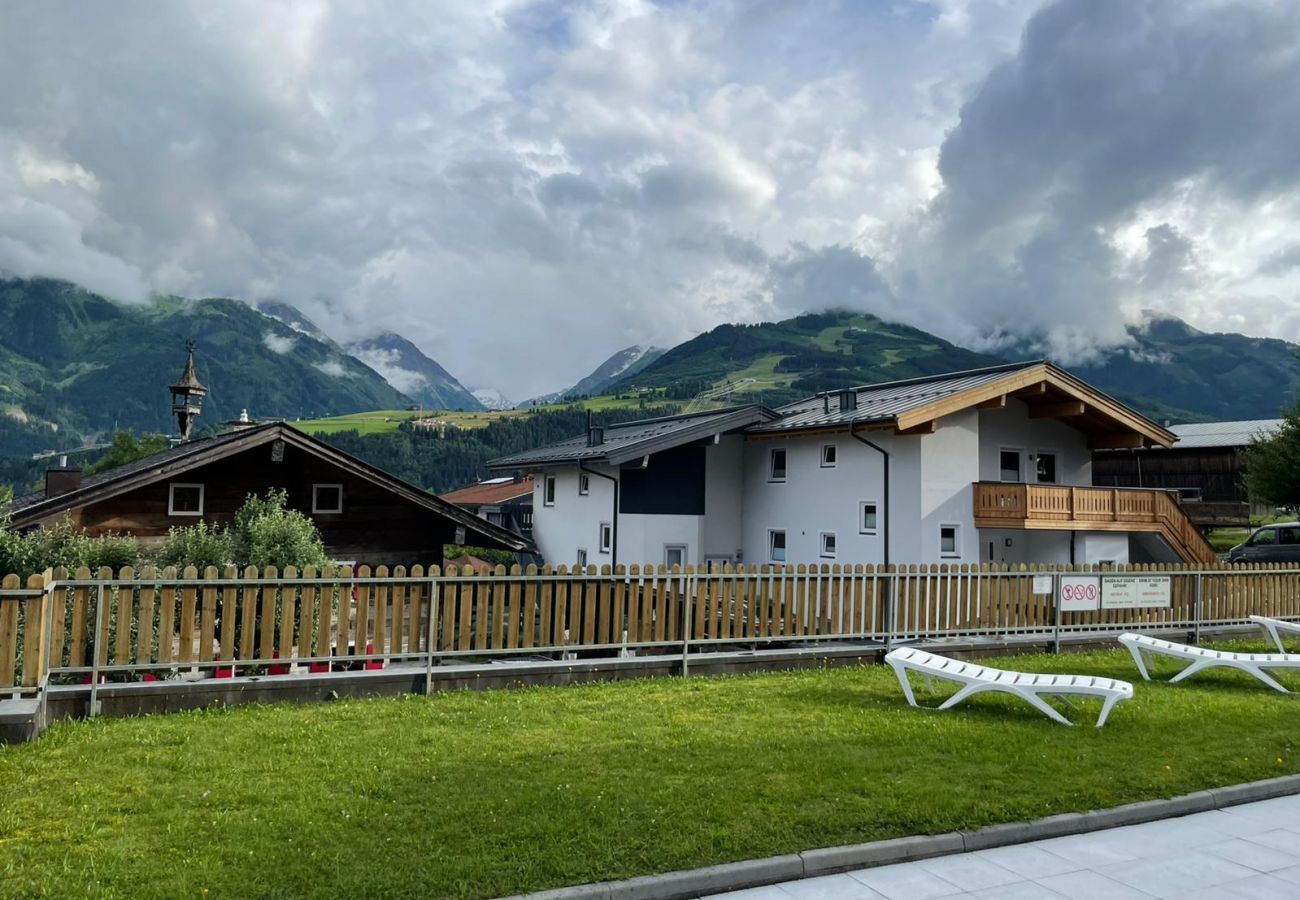 Apartment in Piesendorf - Apartment Select Top 8 - Glacier view & terrace