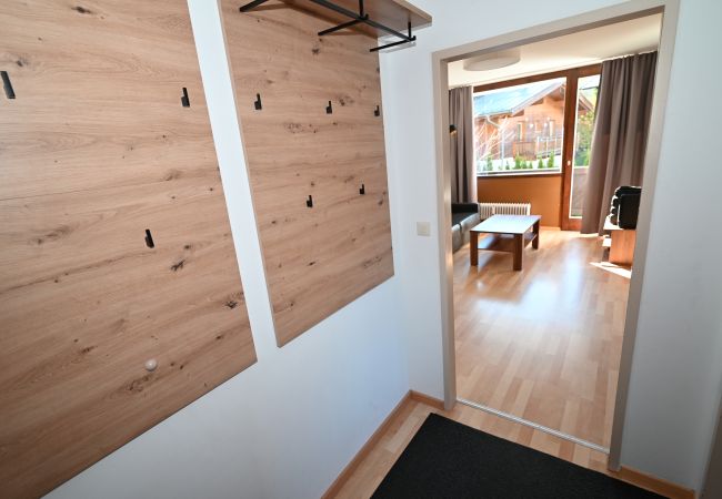 Apartment in Kaprun - Haus 3 Top 16 - LowBudget Apartment Apartment in Kaprun - Haus 3 Top 16 - LowBudget Apartment