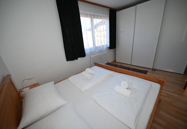 Apartment in Kaprun - Haus 3 Top 16 - LowBudget Apartment Apartment in Kaprun - Haus 3 Top 16 - LowBudget Apartment