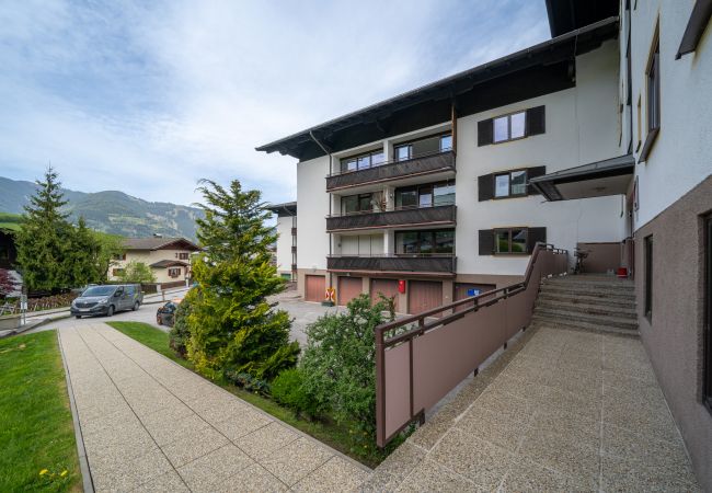 Apartment in Kaprun - Haus C Top 32 - Low Budget Apartment Apartment in Kaprun - Haus C Top 32 - Low Budget Apartment