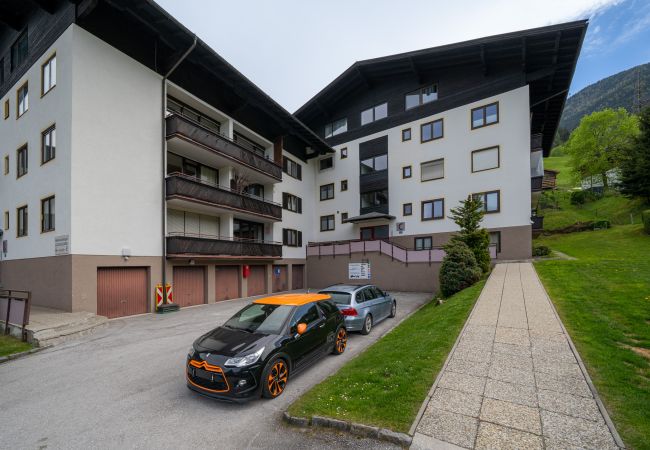 Apartment in Kaprun - Haus C Top 32 - Low Budget Apartment Apartment in Kaprun - Haus C Top 32 - Low Budget Apartment